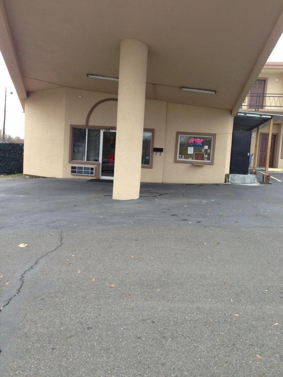 Economy Inn Hot Springs Exterior foto